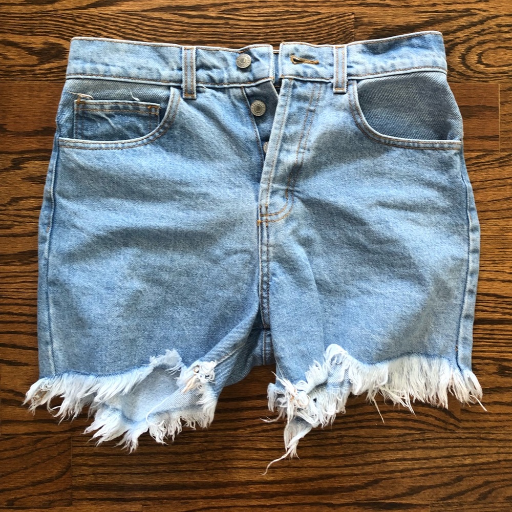 Denim mid thigh “Mom shorts”